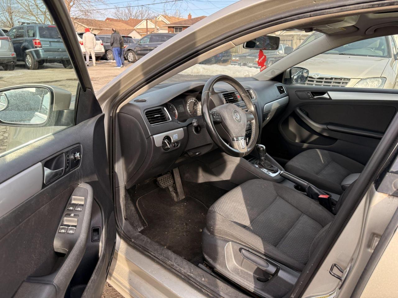 2013 Volkswagen Jetta 4dr 2.0T TDI DSG Comfortline - Photo #22