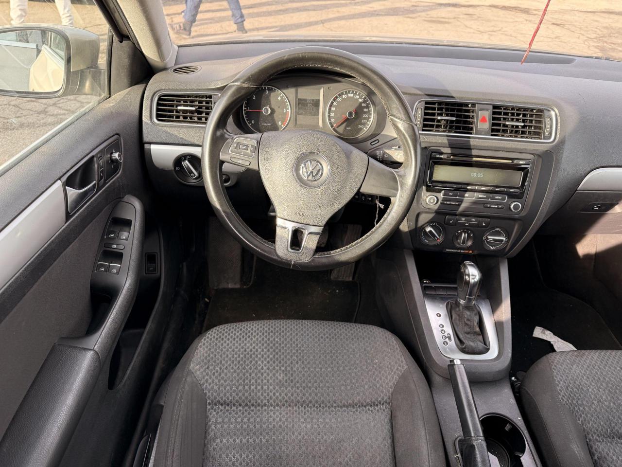 2013 Volkswagen Jetta 4dr 2.0T TDI DSG Comfortline - Photo #25