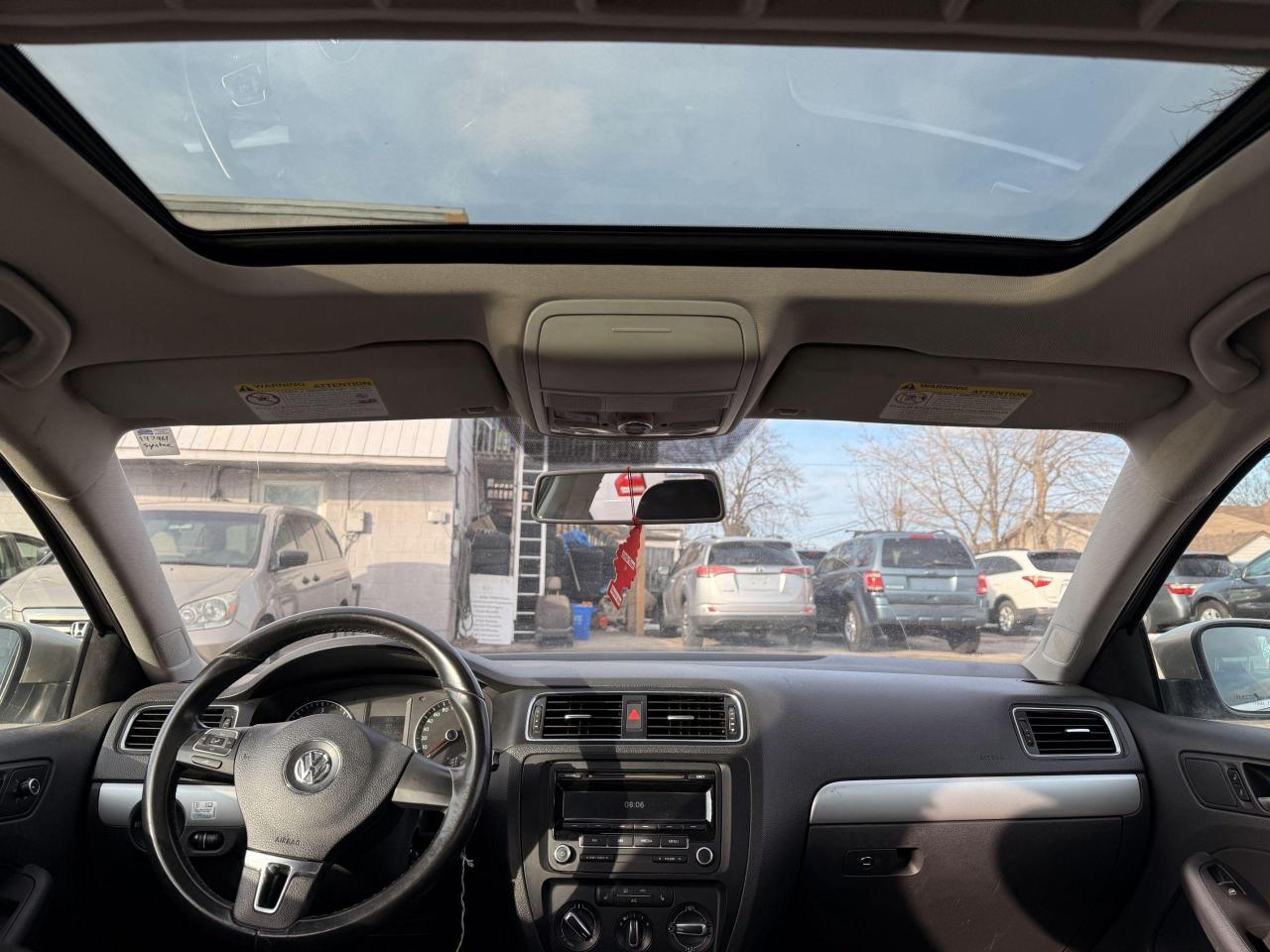 2013 Volkswagen Jetta 4dr 2.0T TDI DSG Comfortline - Photo #28