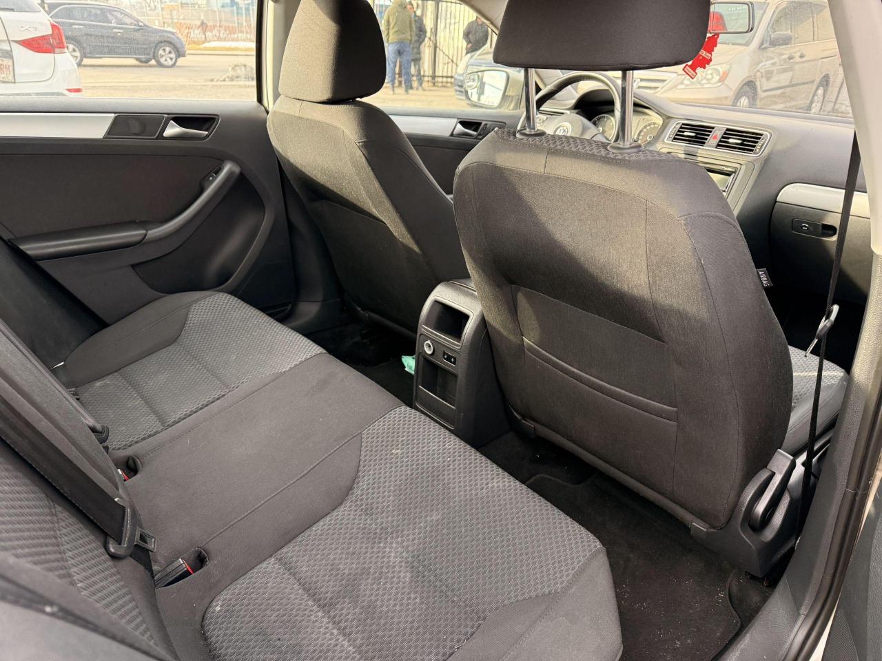 2013 Volkswagen Jetta 4dr 2.0T TDI DSG Comfortline - Photo #29