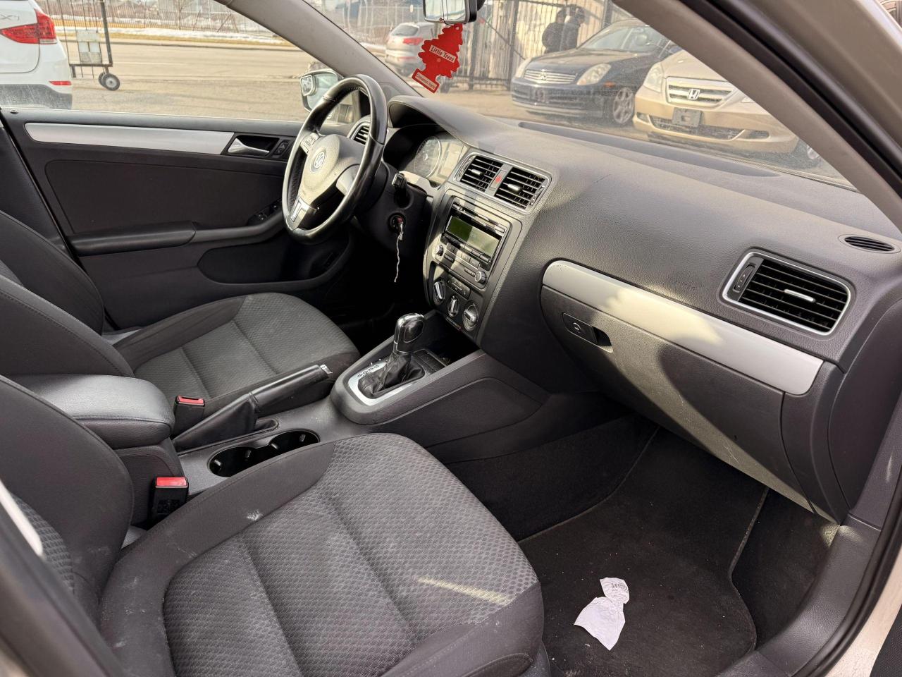 2013 Volkswagen Jetta 4dr 2.0T TDI DSG Comfortline - Photo #30