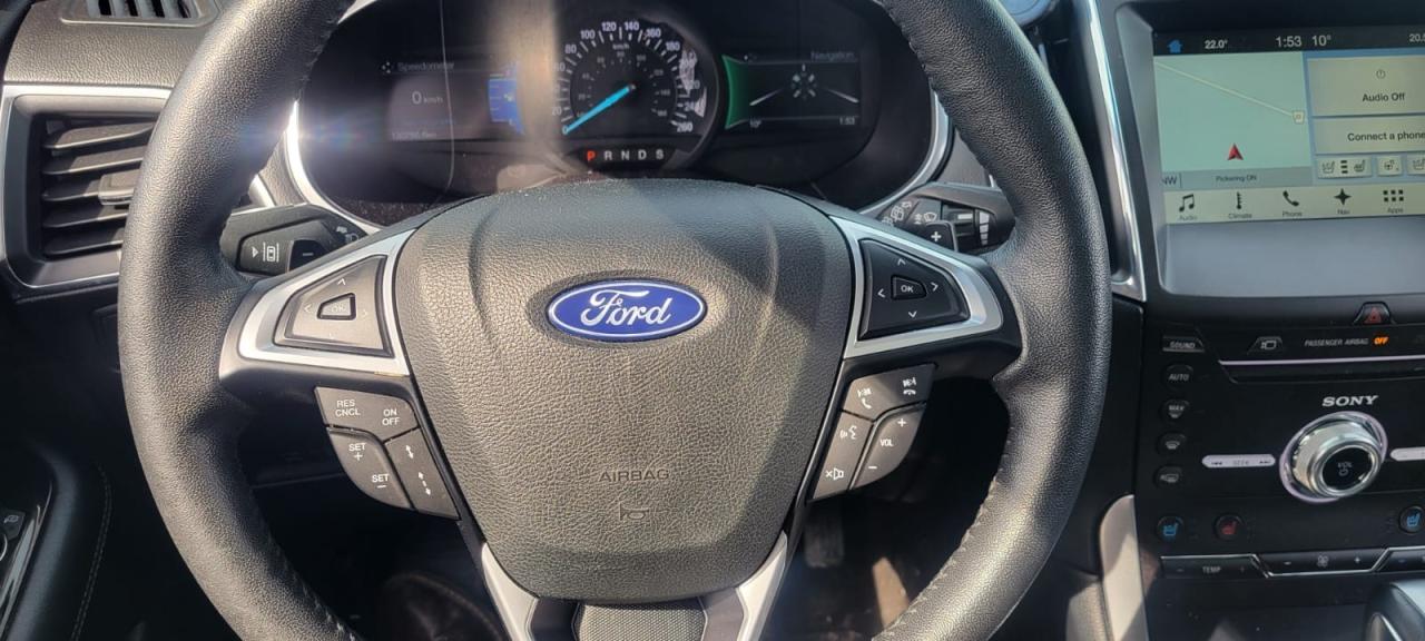 2018 Ford Edge Titanium - Photo #13
