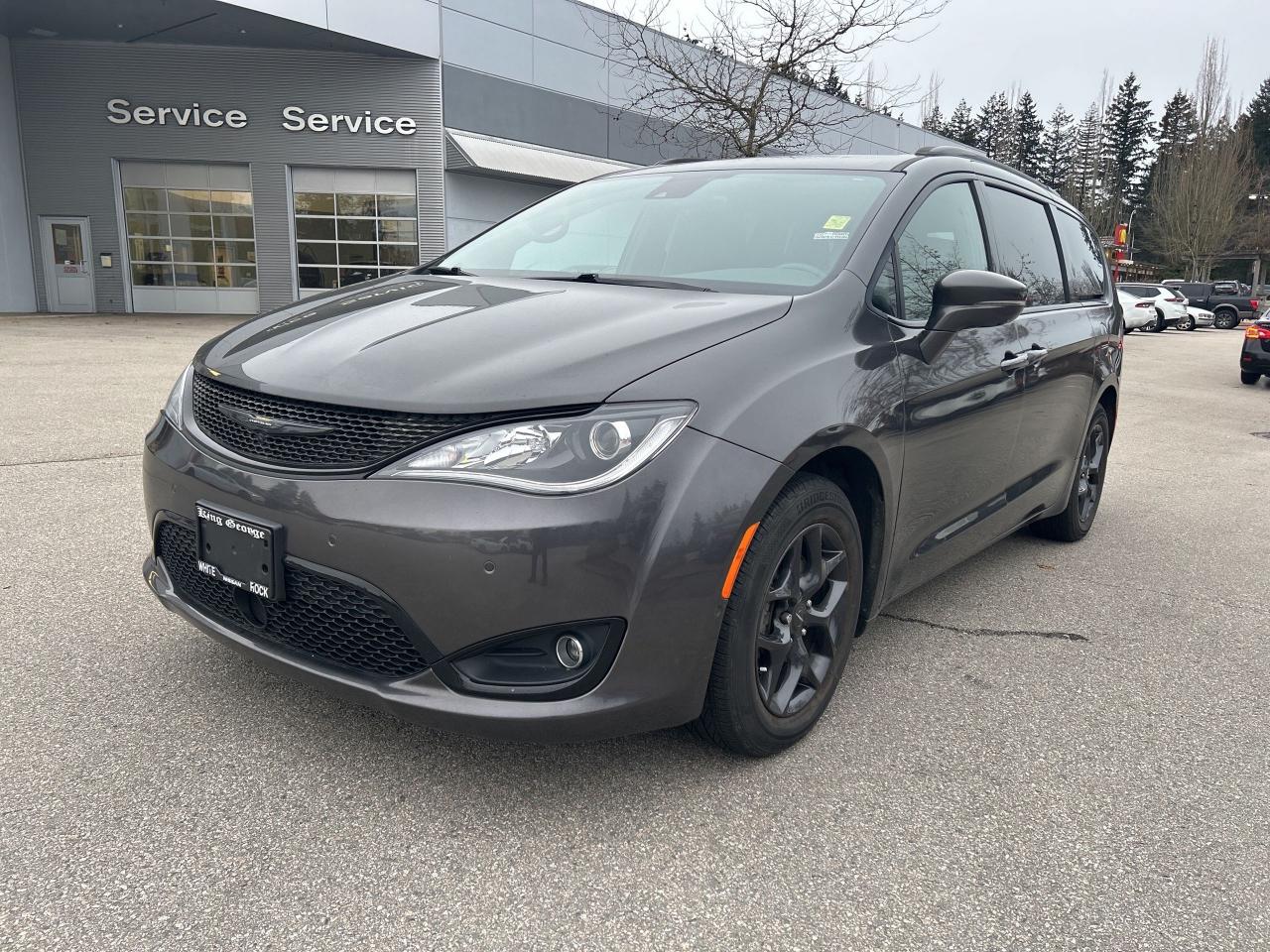 Used 2019 Chrysler Pacifica Limited 2WD for sale in Surrey, BC