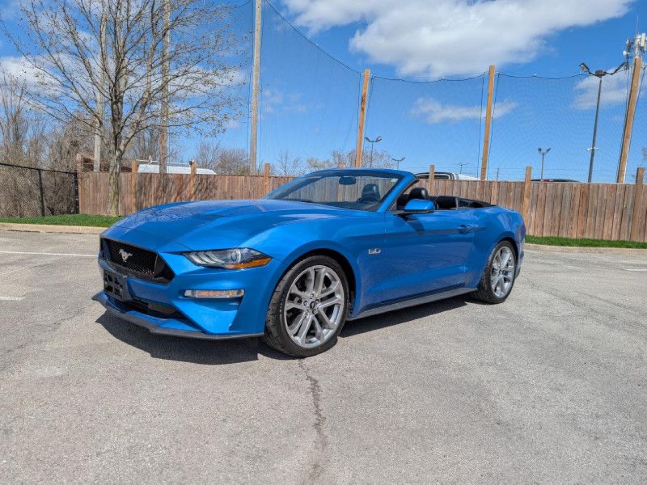 2020 Ford Mustang GT Premium Fastback  **LOW KMS - 1 OWNER** Photo2