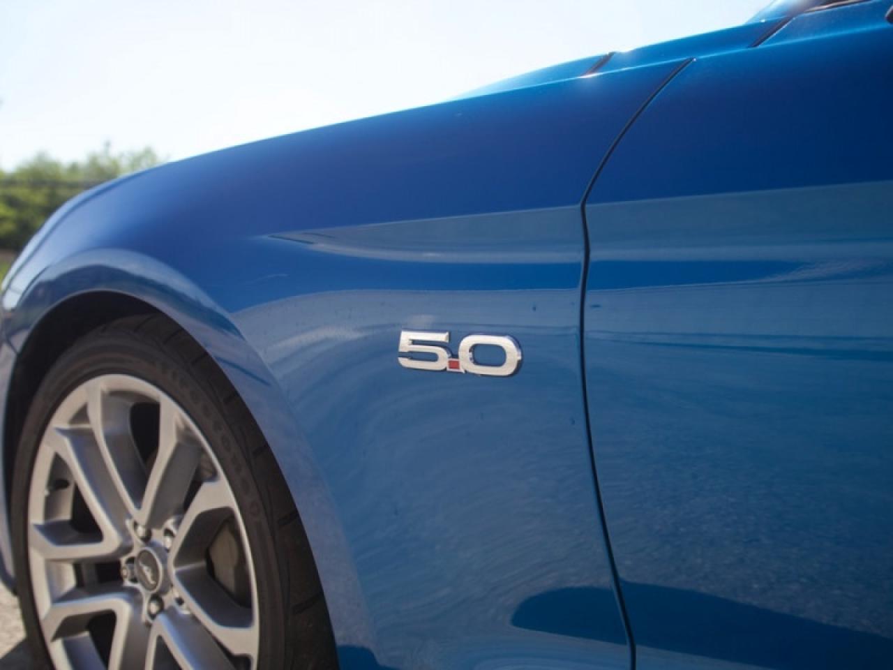 2020 Ford Mustang GT Premium Fastback  **LOW KMS - 1 OWNER** Photo