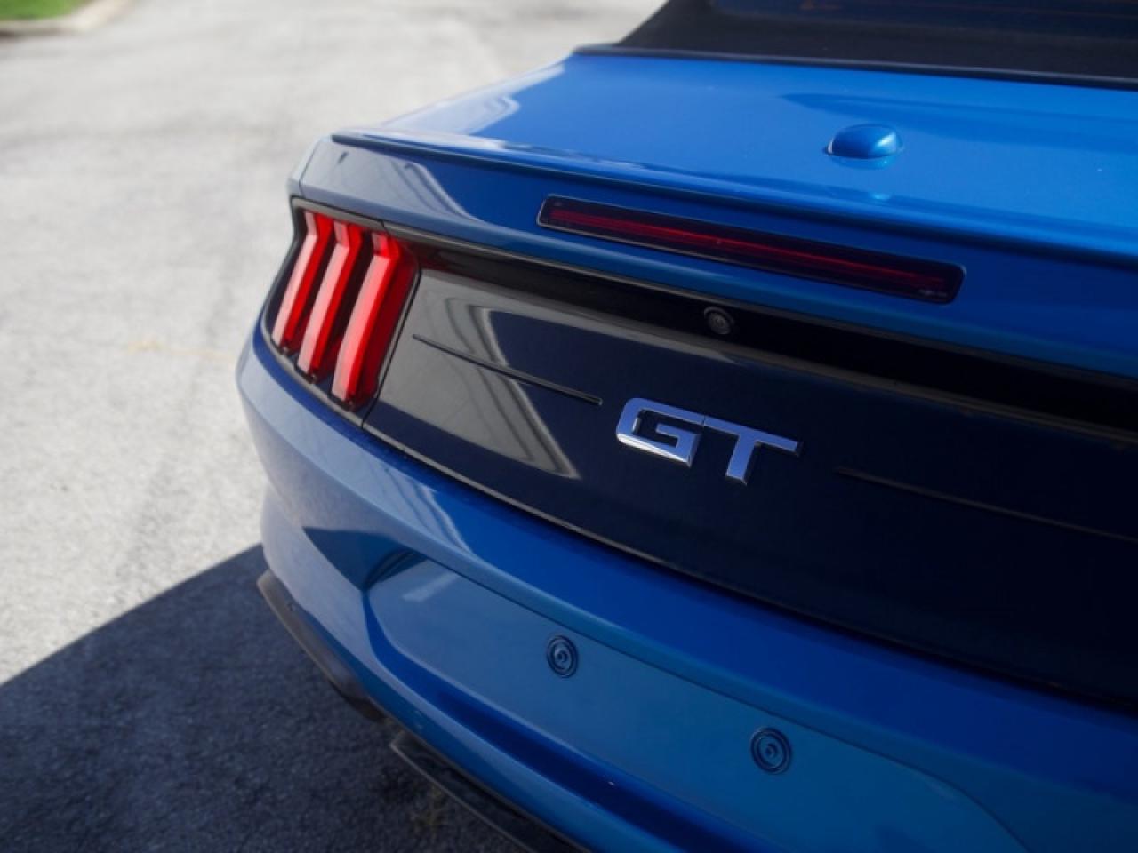 2020 Ford Mustang GT Premium Fastback  **LOW KMS - 1 OWNER** Photo
