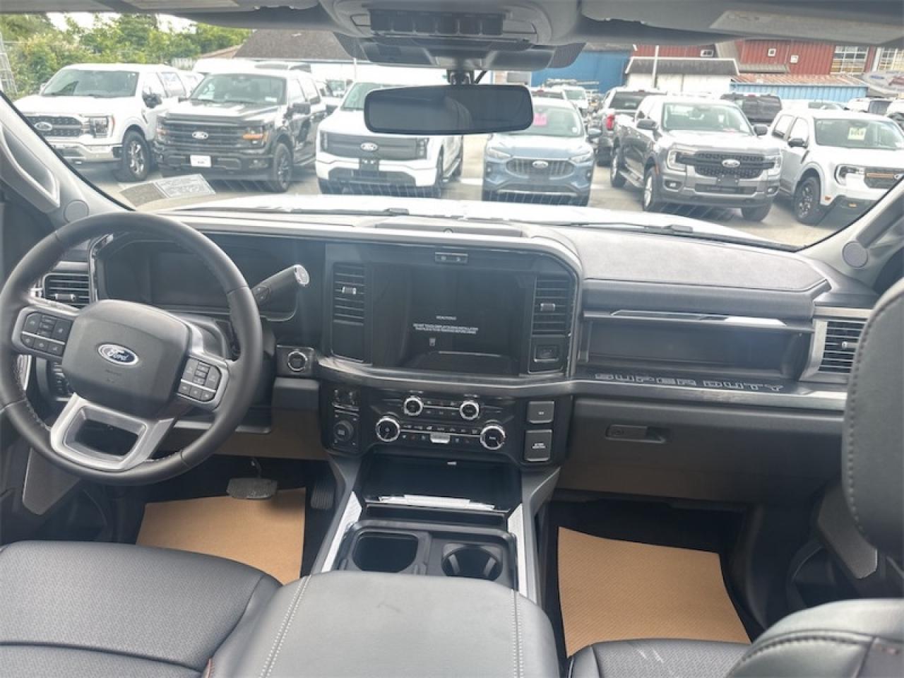 2025 Ford F-350 Super Duty LARIAT  - Moonroof Photo5