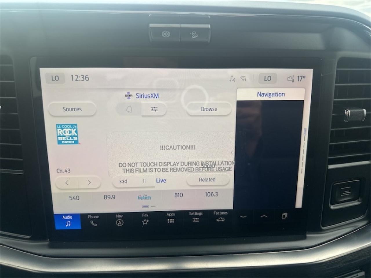 2025 Ford F-350 Super Duty LARIAT  - Moonroof Photo5