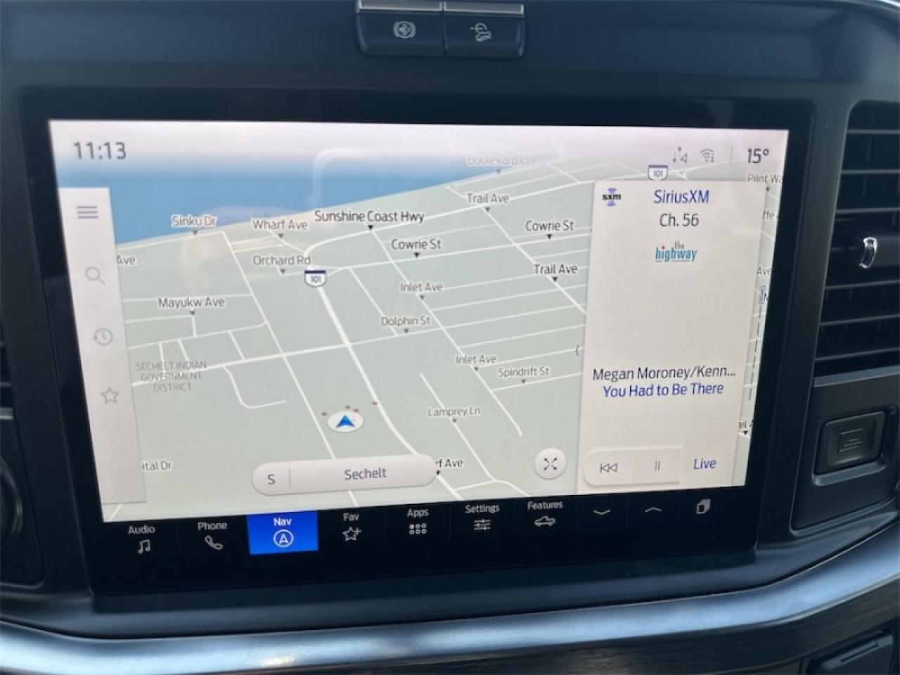2025 Ford F-350 Super Duty LARIAT  - Moonroof Photo5