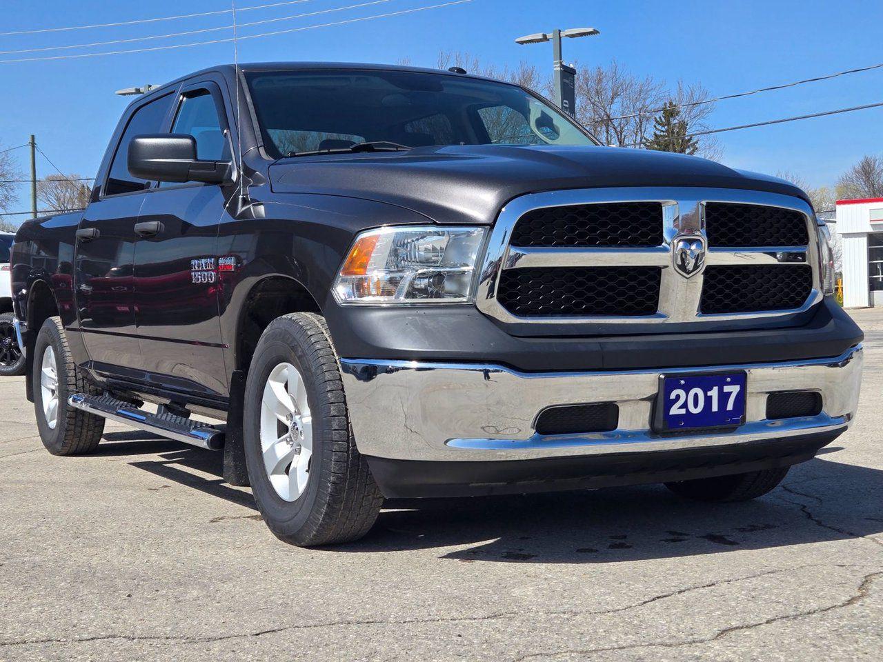 2017 RAM 1500 ST - Photo #3