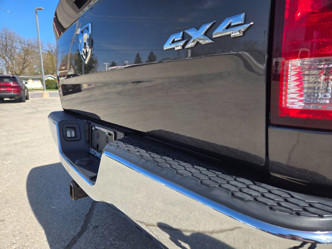 2017 RAM 1500 ST - Photo #11