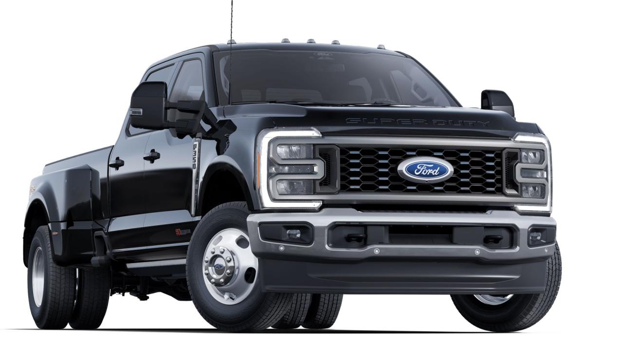 2025 Ford SUPERDUTY F-350® Lariat® Photo