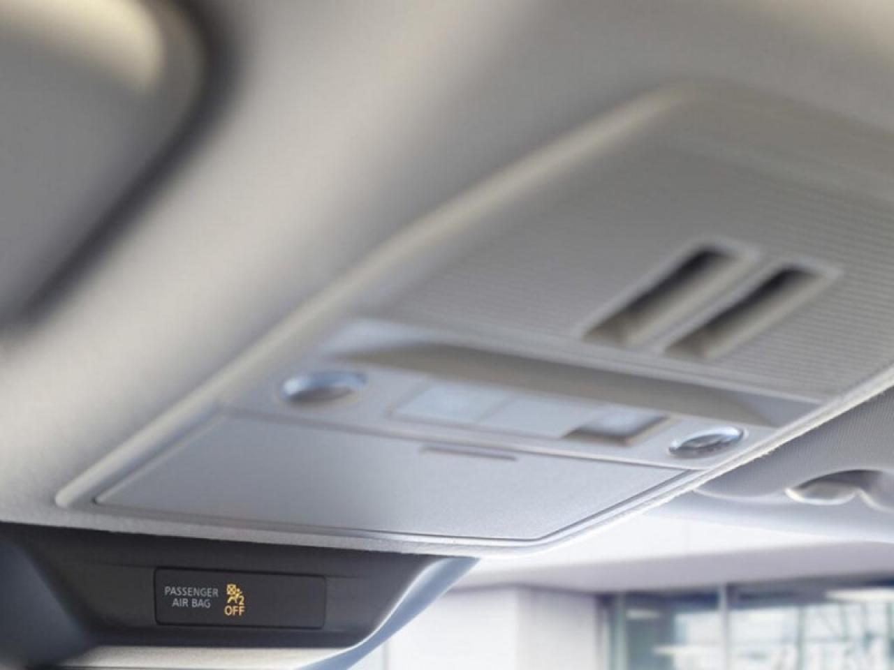 2025 Nissan Kicks SR  - Premium Package - Low Mileage Photo