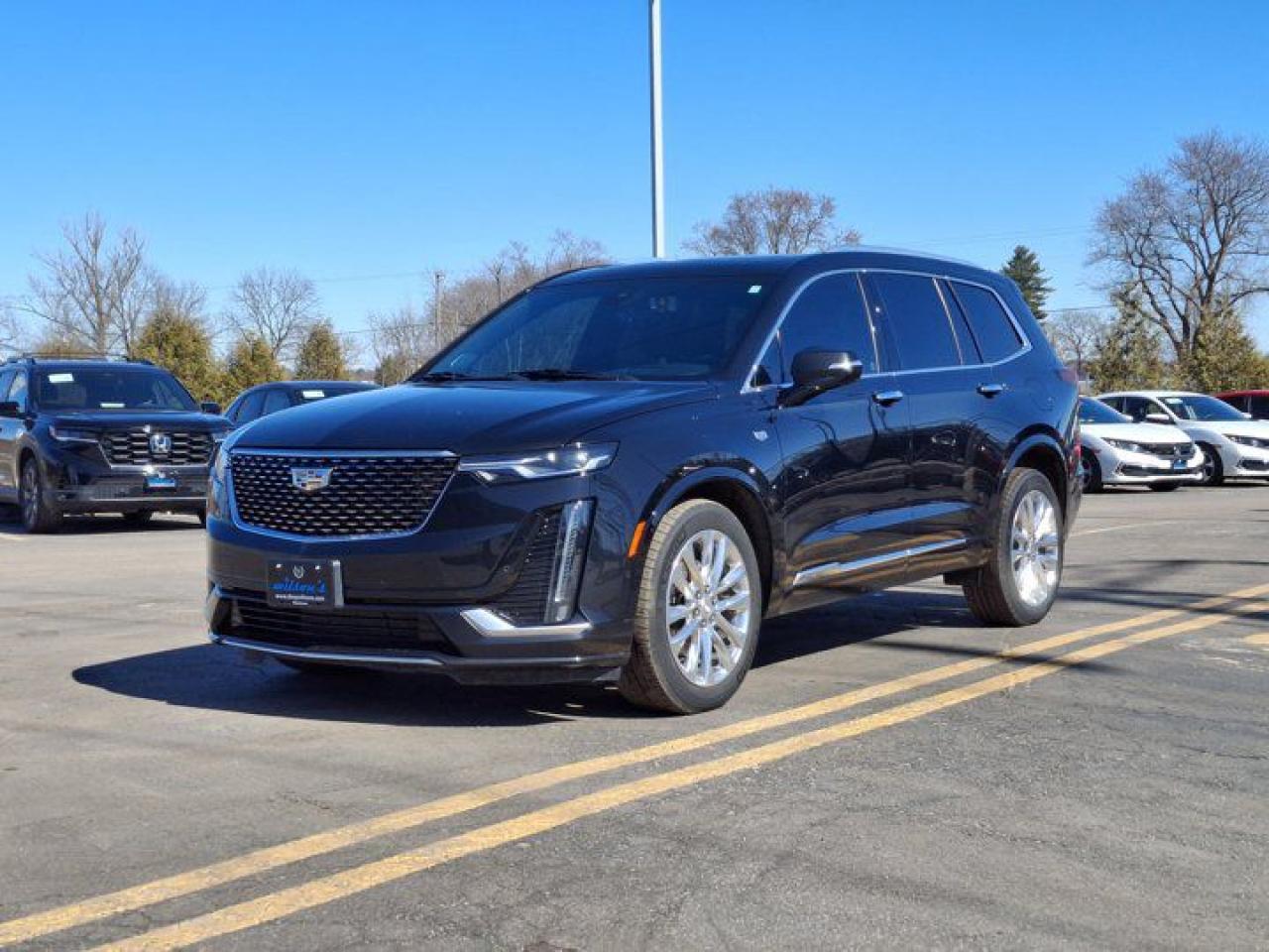 Used 2020 Cadillac XT6 Premium Luxury AWD | 6 Passenger | HUD | 360 Camera | Leather | Ultraview Roof | and More ! for sale in Guelph, ON