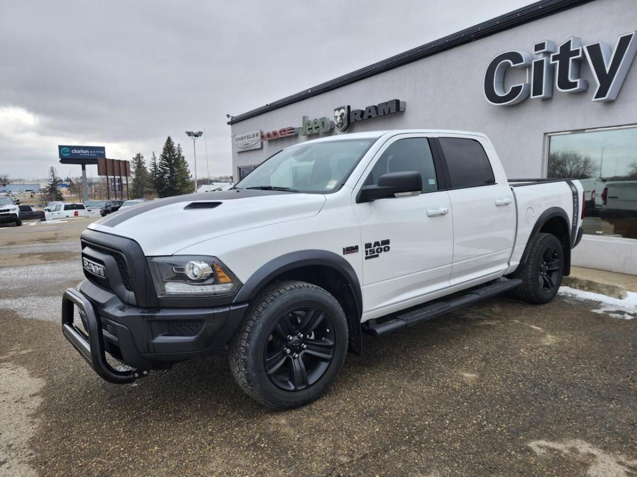 Used 2022 RAM 1500 Classic WARLOCK 4X4 CREW CAB 5'7