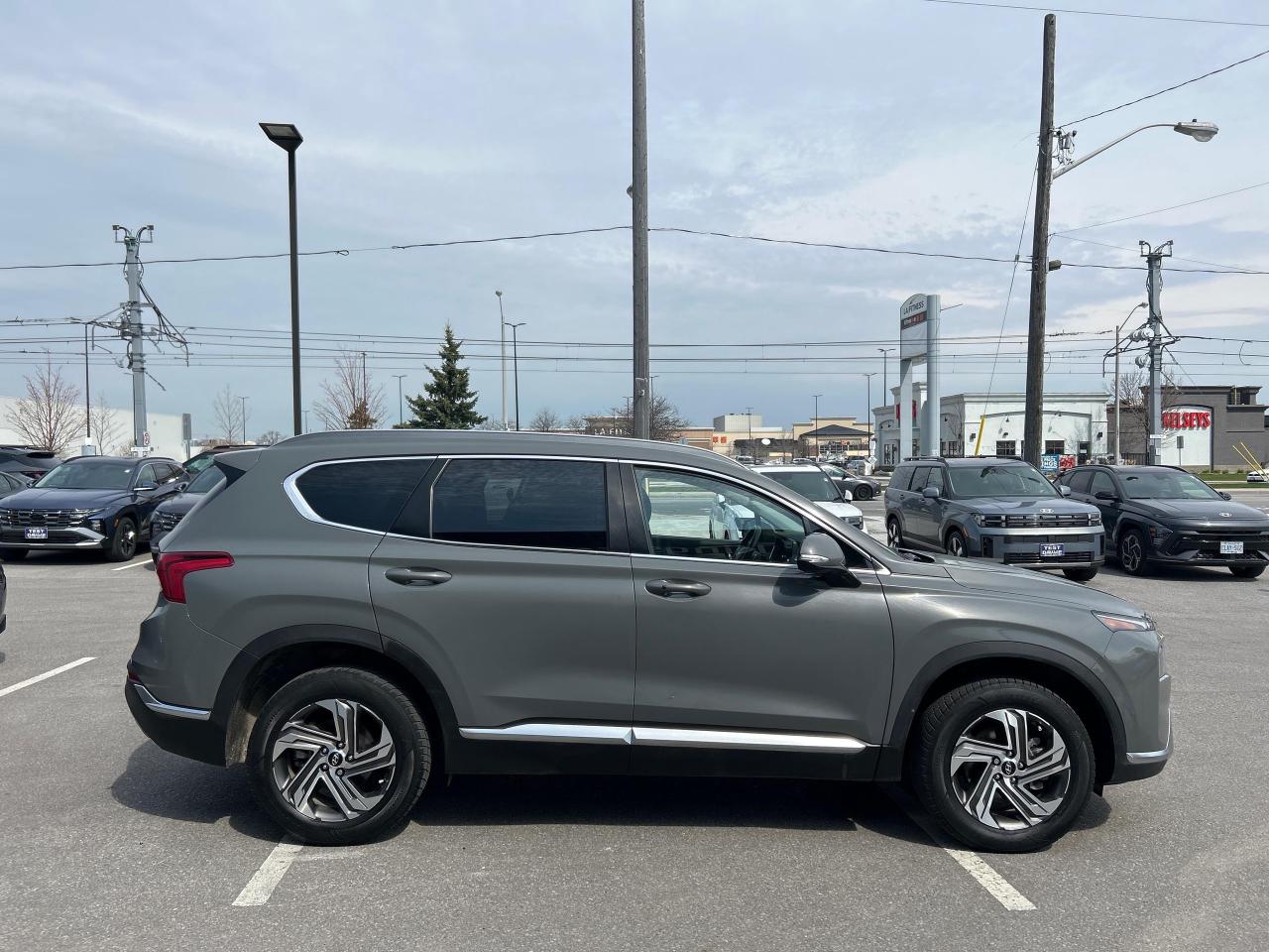 2022 Hyundai Santa Fe Preferred w/Trend Package Preferred Trend AWD 2.5L Photo