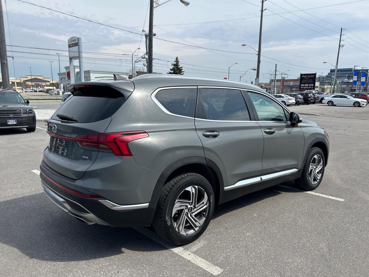 2022 Hyundai Santa Fe Preferred w/Trend Package Preferred Trend AWD 2.5L Photo4