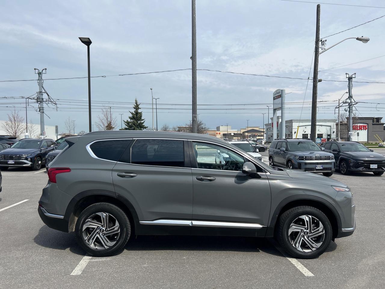 2022 Hyundai Santa Fe Preferred w/Trend Package Preferred Trend AWD 2.5L Photo