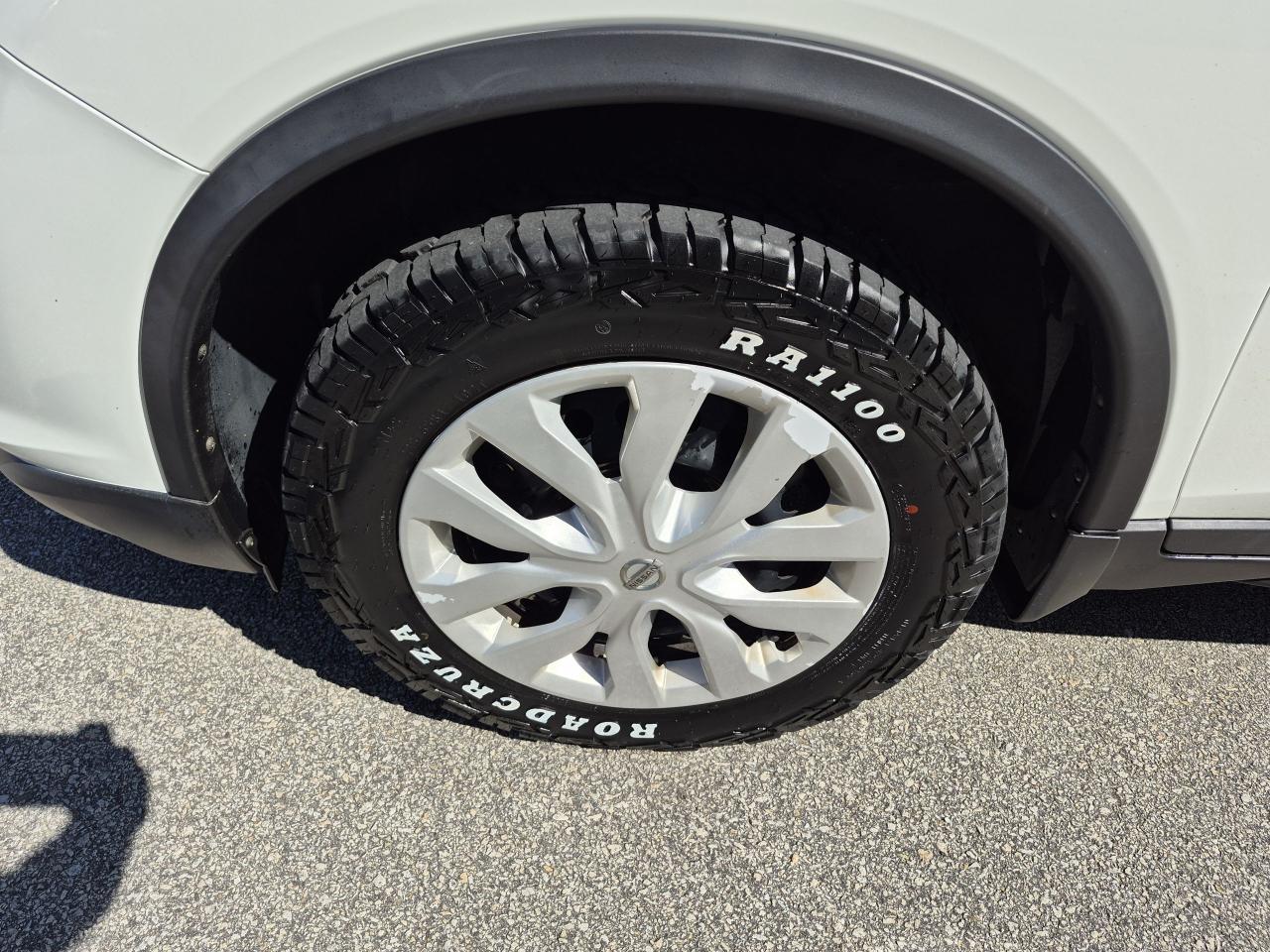 2019 Nissan Rogue S AWD Photo15