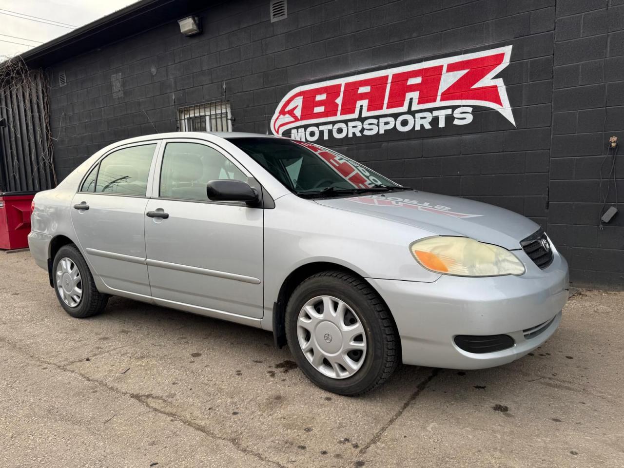 2006 Toyota Corolla <br/> 1.8L 4 Cylinder Engine <br/> <br/>  <br/> Low kilometres!! Lots of service records! <br/> <br/>  <br/> Interior is in great condition <br/> 2 Keys/remotes <br/> <br/>  <br/> Financing Available! <br/> Vehicle is sold certified! <br/>