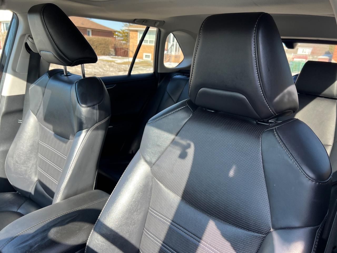 2019 Toyota RAV4 LIMITED AWD - Photo #18
