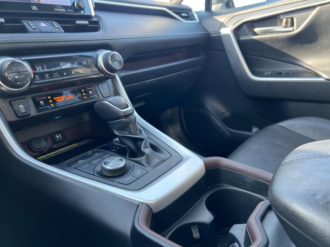 2019 Toyota RAV4 LIMITED AWD - Photo #26