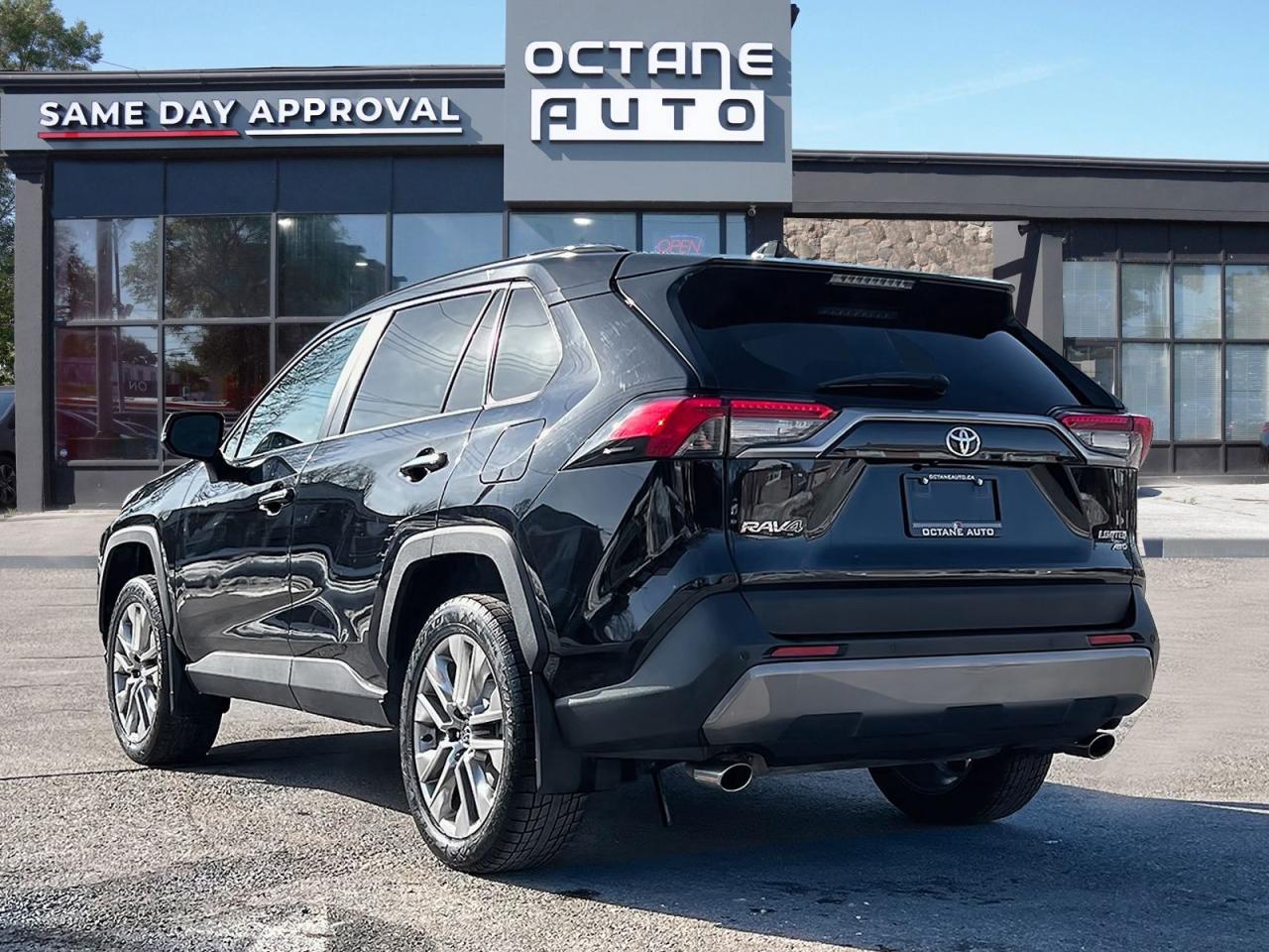 2019 Toyota RAV4 LIMITED AWD - Photo #4