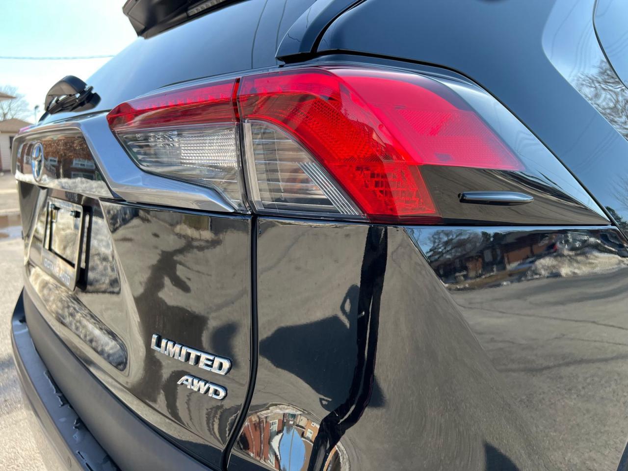 2019 Toyota RAV4 LIMITED AWD - Photo #7