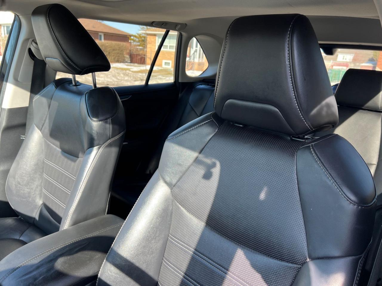 2019 Toyota RAV4 LIMITED AWD - Photo #18