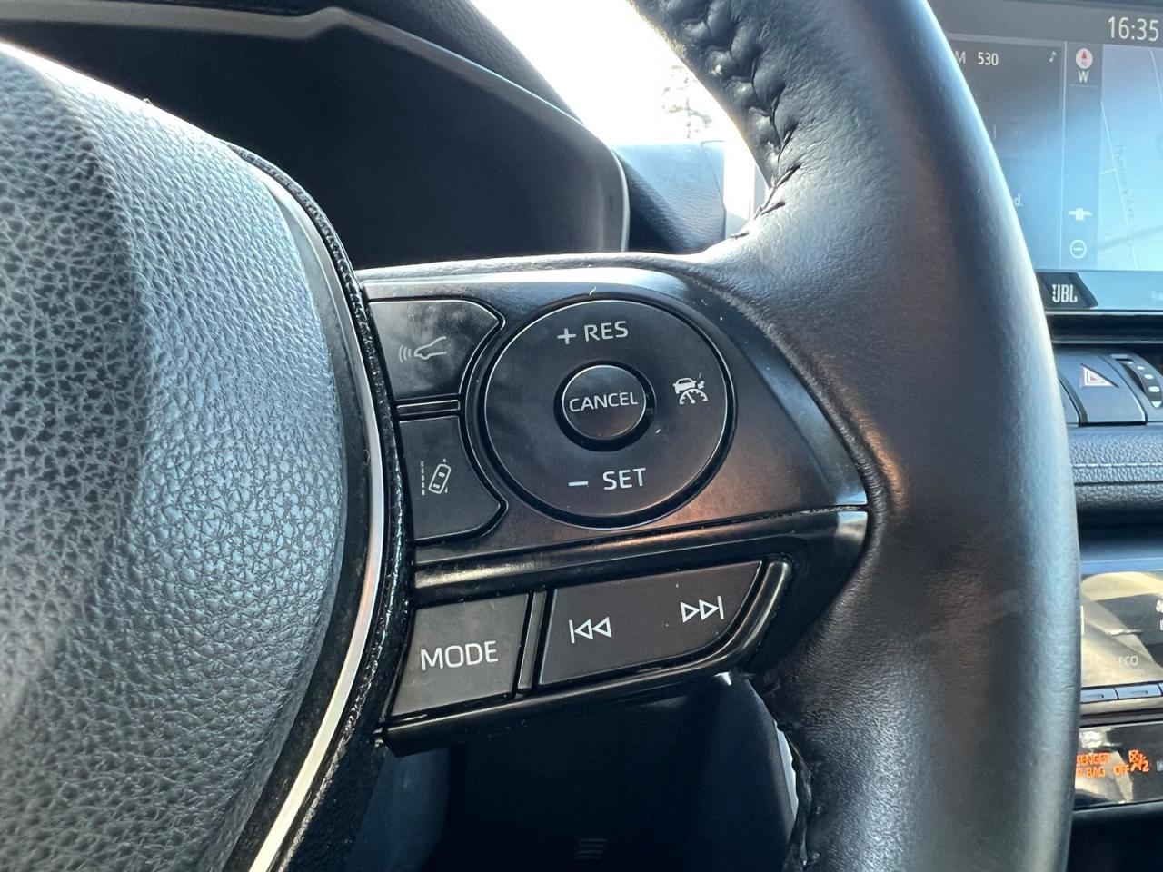 2019 Toyota RAV4 LIMITED AWD - Photo #24
