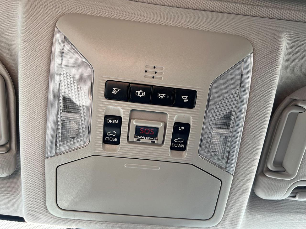 2019 Toyota RAV4 LIMITED AWD - Photo #33
