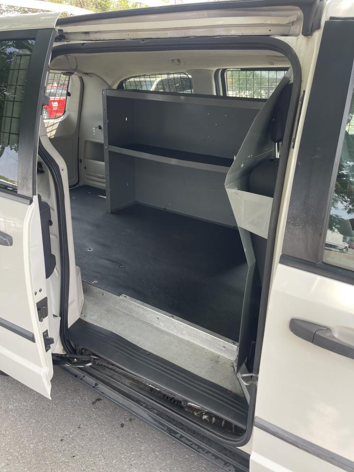 2010 Dodge Grand Caravan LADDER RACK     ELECTRIC INVERTER - Photo #8