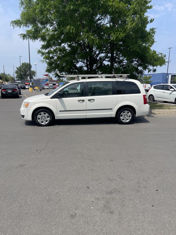 2010 Dodge Grand Caravan LADDER RACK     ELECTRIC INVERTER - Photo #2