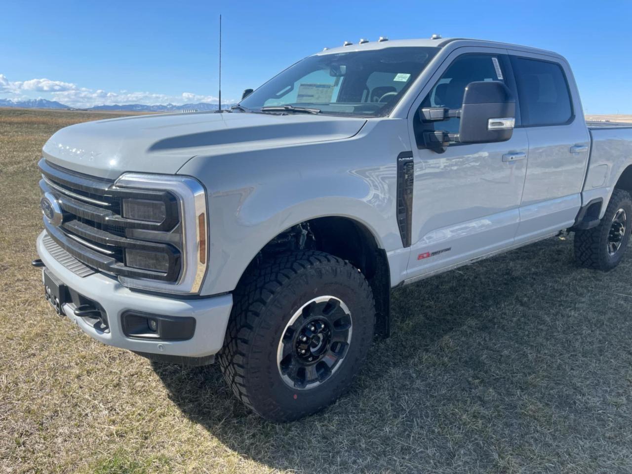New 2025 Ford F-350 Platinum for sale in Pincher Creek, AB