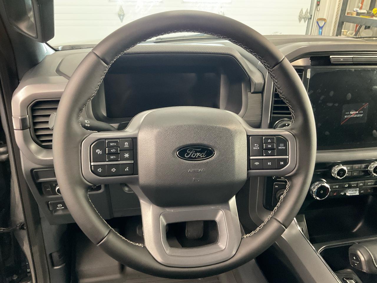 2025 Ford F-150 XLT Photo5
