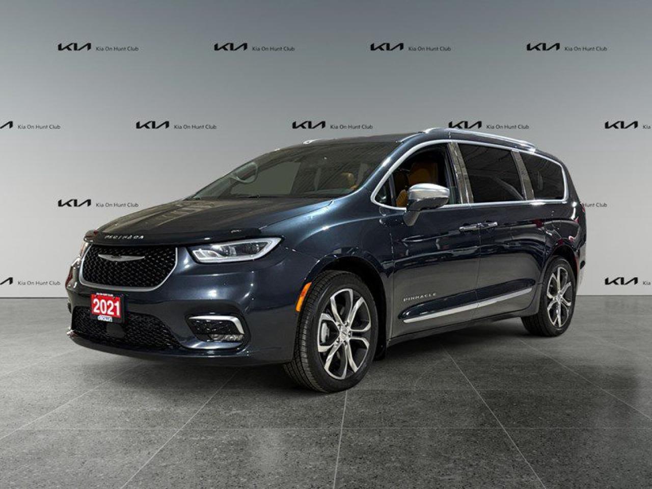 Used 2021 Chrysler Pacifica Pinnacle AWD for sale in Nepean, ON