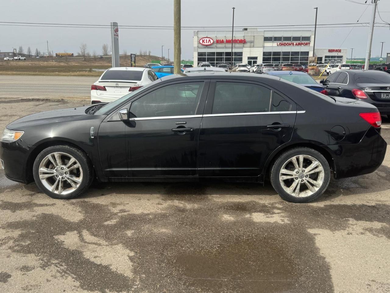 2010 Lincoln MKZ AWD, LEATHER, NAVI, ONLY 141KMS, AS IS - Photo #2