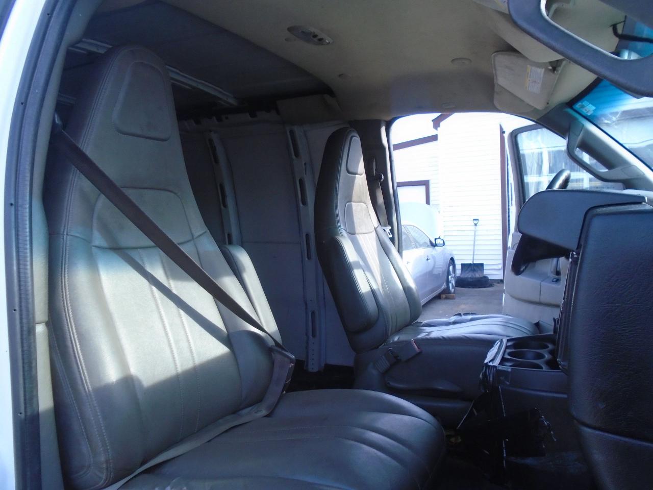 2018 Chevrolet Express 2500 Extended G2500 RWD 155 - Photo #12