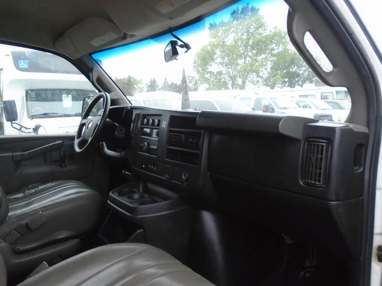 2018 Chevrolet Express 2500 Extended G2500 RWD 155 - Photo #12