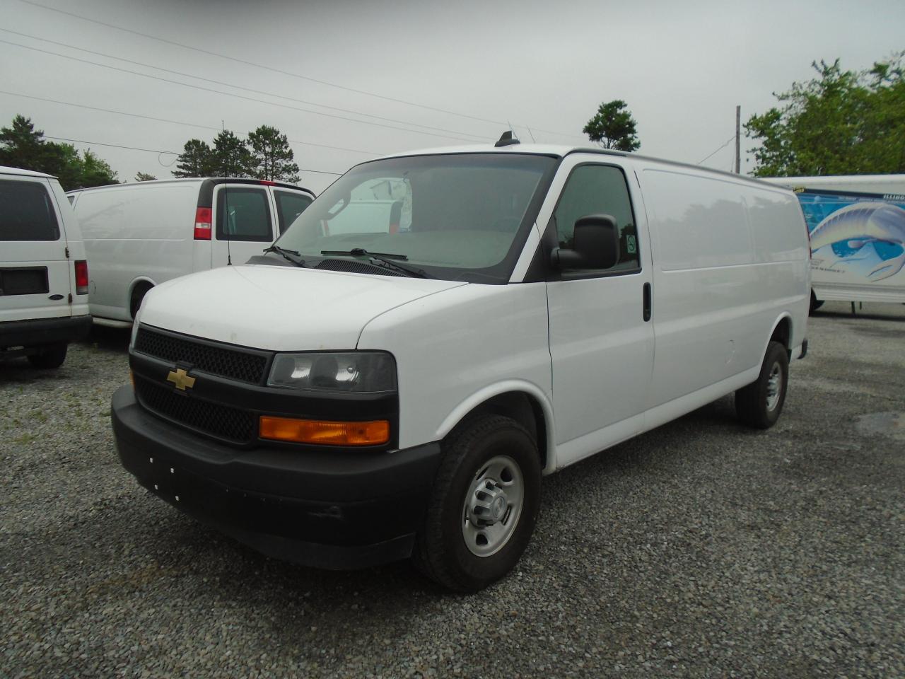 Used 2018 Chevrolet Express 2500 Extended G2500 RWD 155 for sale in Fenwick, ON