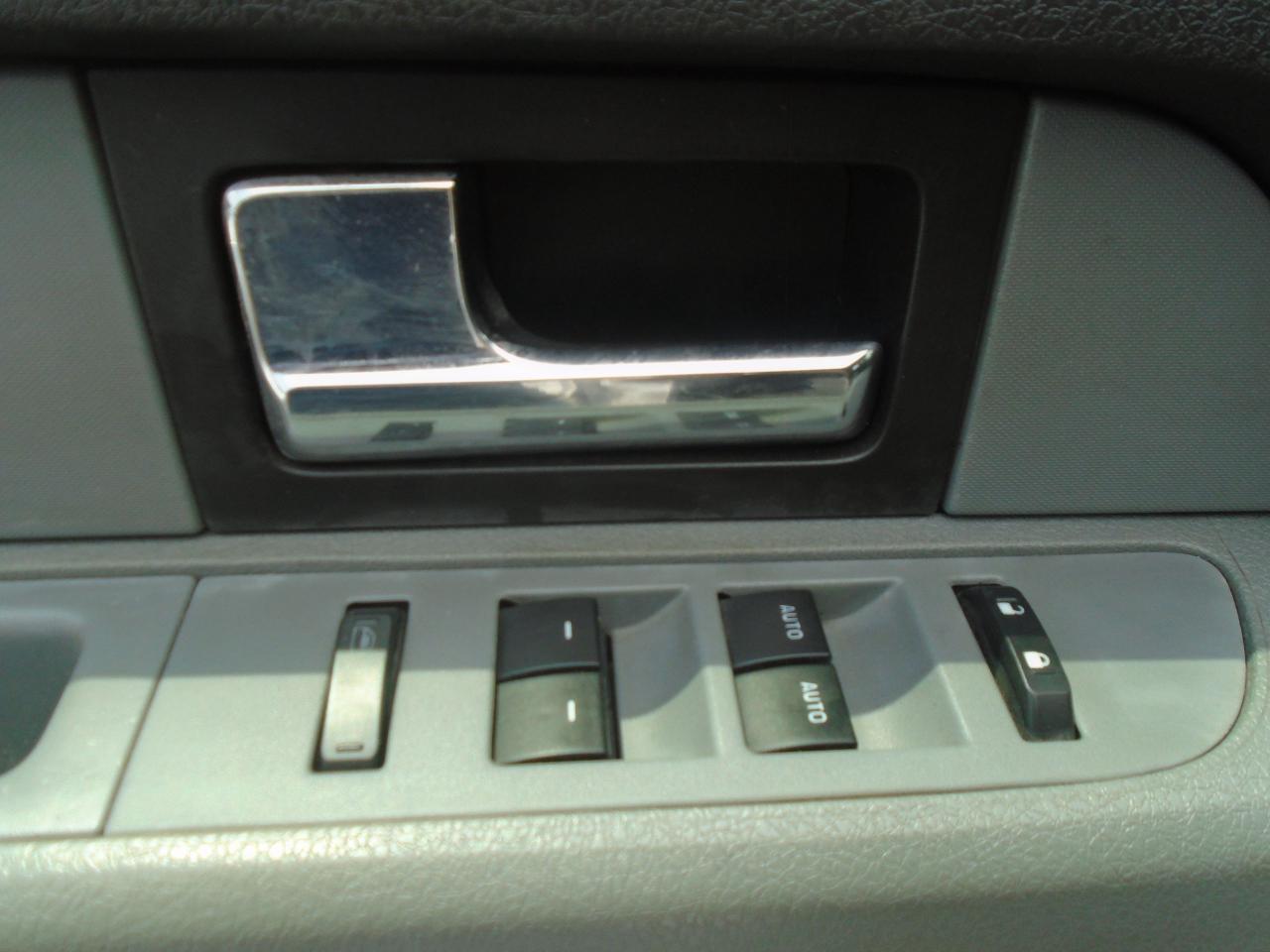 2012 Ford F-150 2WD Supercrew 145  XLT - Photo #9