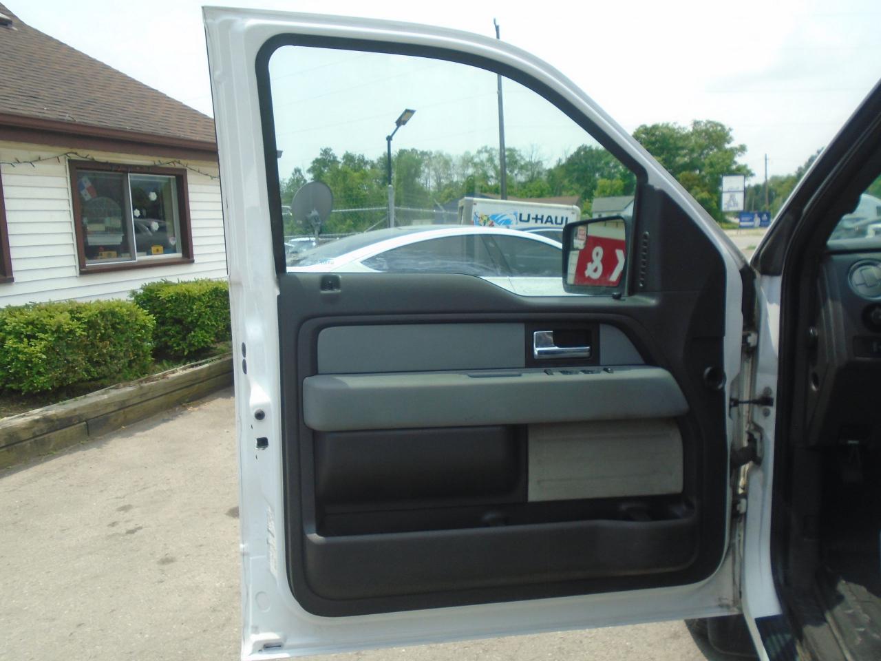 2012 Ford F-150 2WD Supercrew 145  XLT - Photo #10