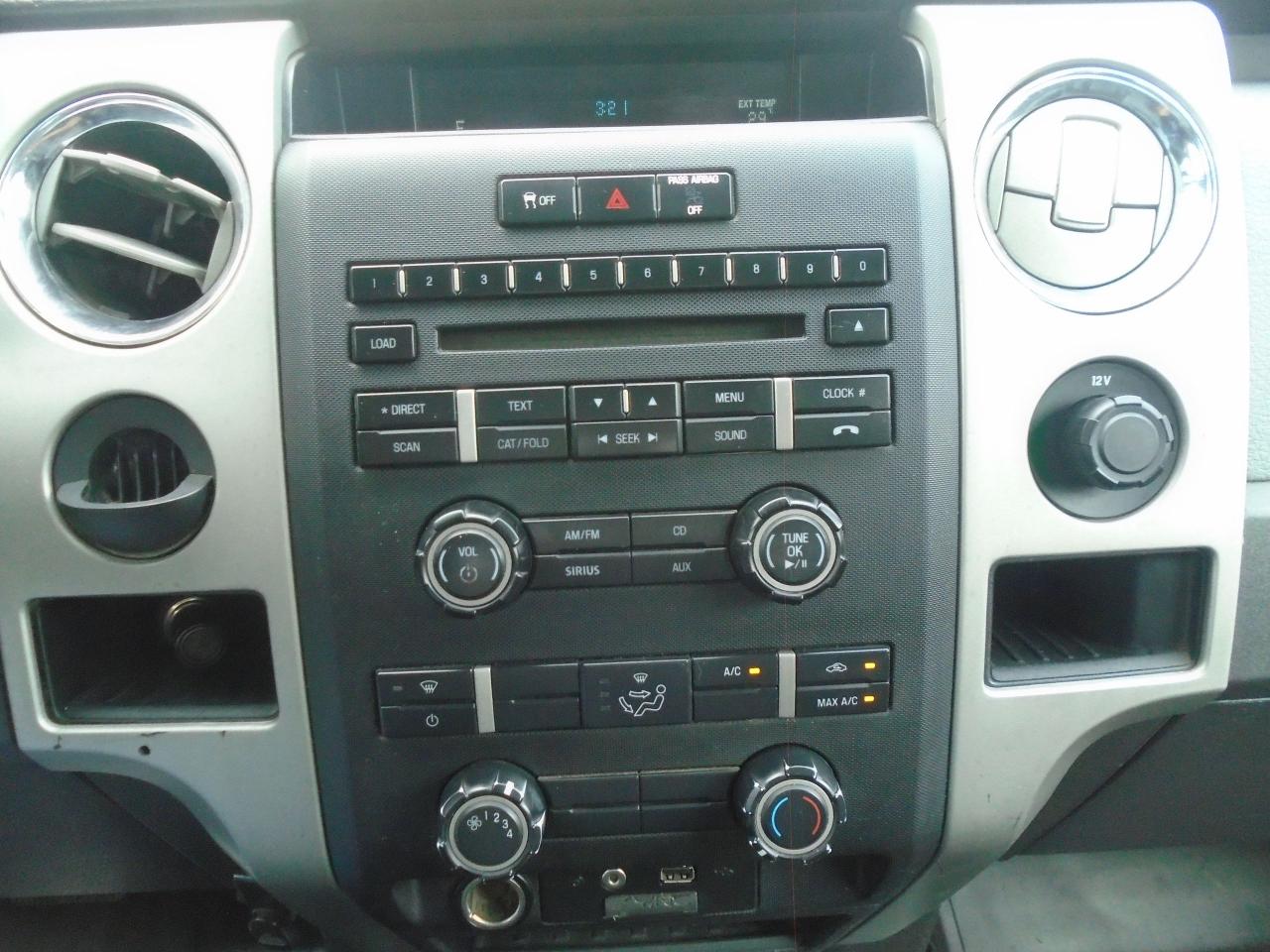 2012 Ford F-150 2WD Supercrew 145  XLT - Photo #14