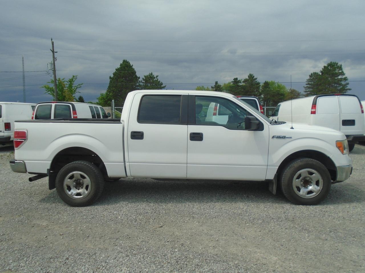 2012 Ford F-150 2WD Supercrew 145  XLT - Photo #5
