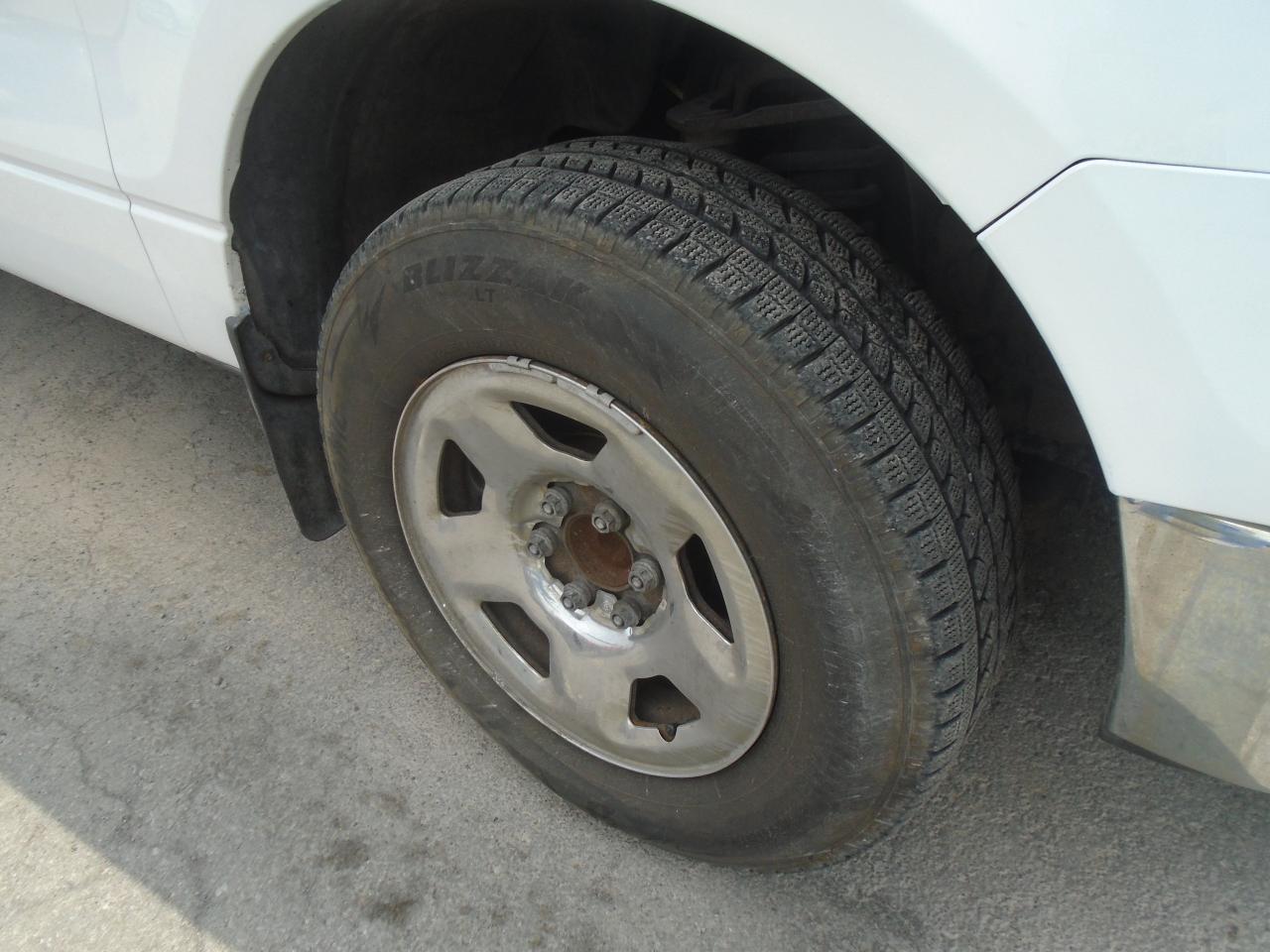 2012 Ford F-150 2WD Supercrew 145  XLT - Photo #20