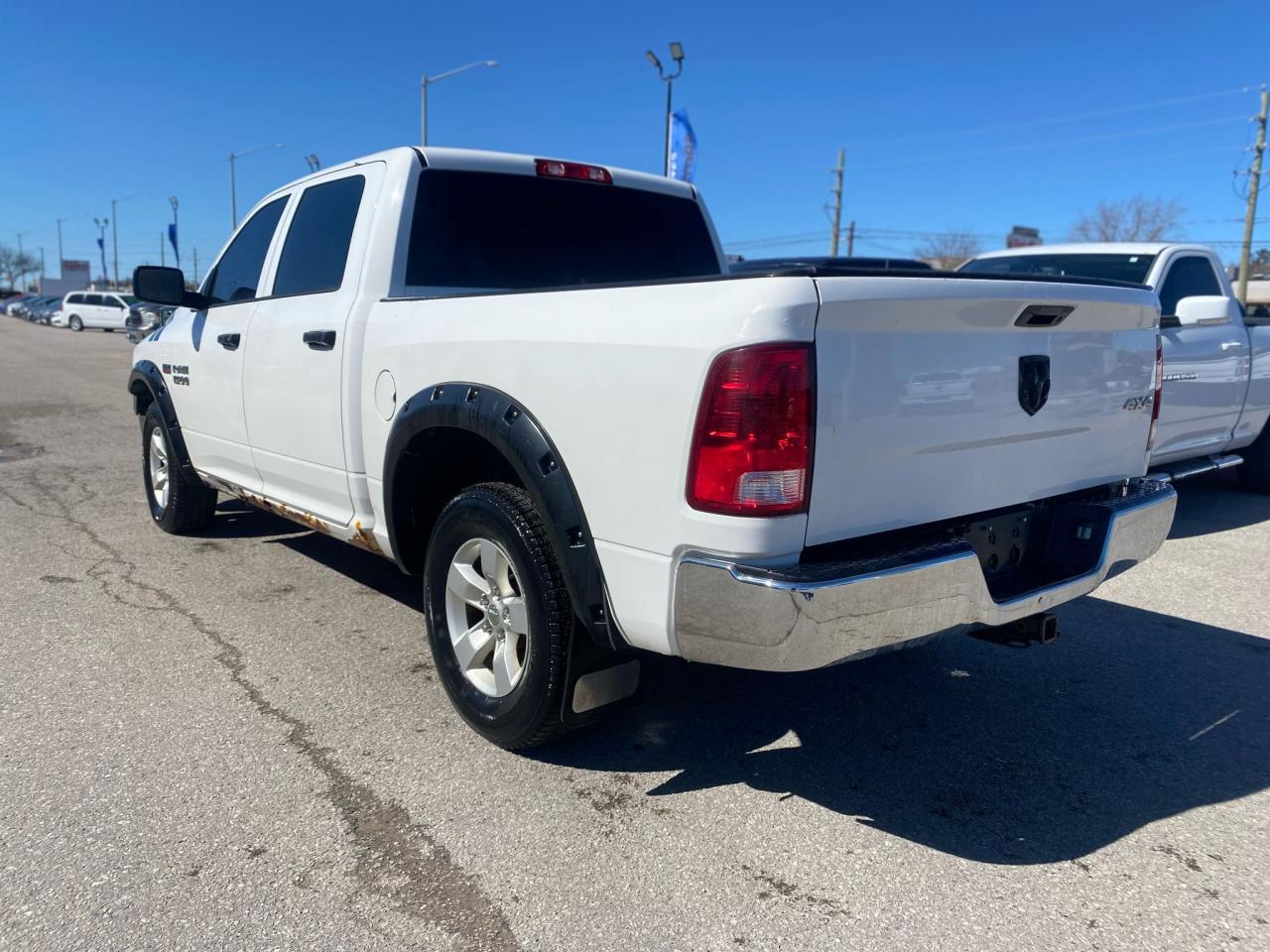 2015 RAM 1500 ST Crew Cab 4x4 ~5.7L HEMI Photo2