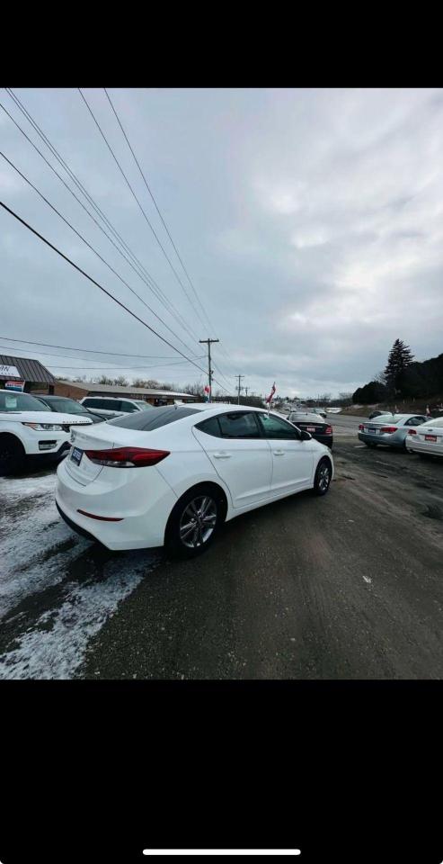 2018 Hyundai Elantra  - Photo #3