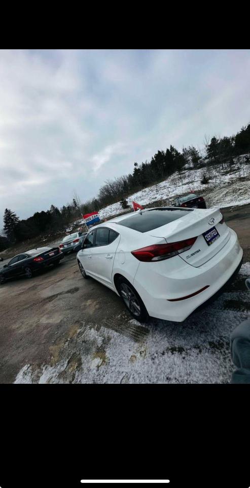 2018 Hyundai Elantra  - Photo #5