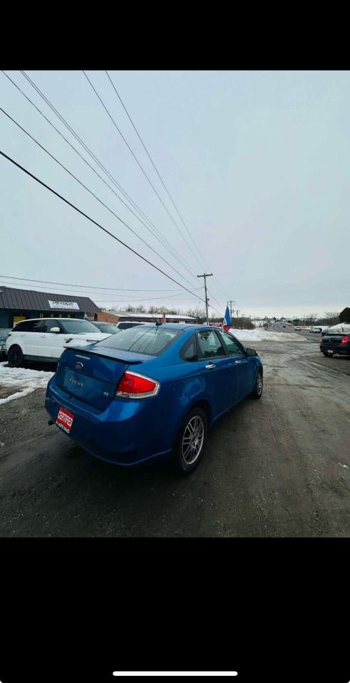 2011 Ford Focus  - Photo #2