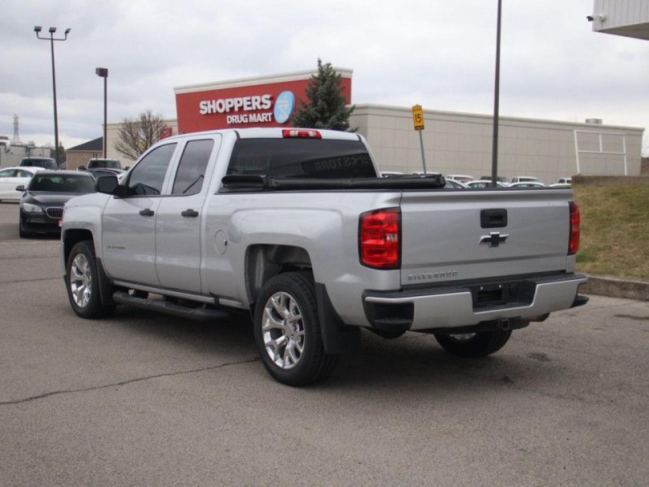 2017 Chevrolet Silverado 1500 Custom  **Z71 WHEELS - 2WD** Photo2